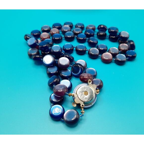 Vintage Japan Blue Lavender Lucite Two Strand Necklace - Picture 9 of 10